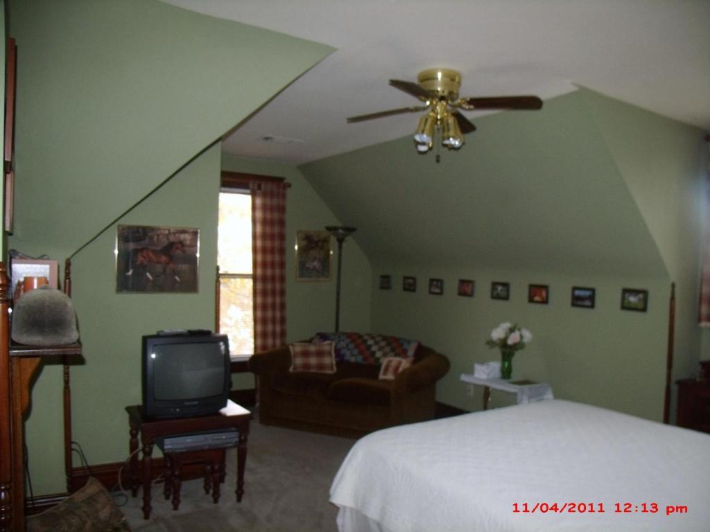 The Corner House Bed & Breakfast Bed and Breakfast Nicholasville Habitación foto